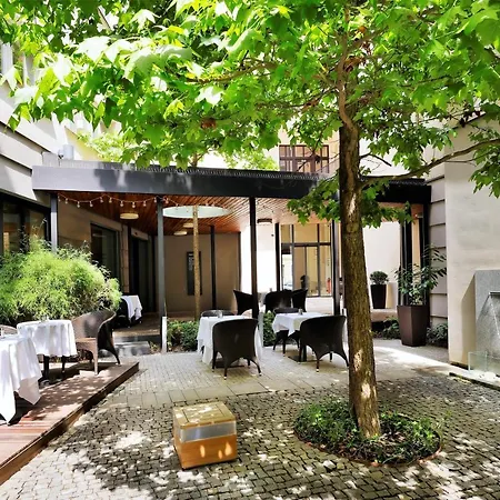 Ξενοδοχείο Prokop Square 4*