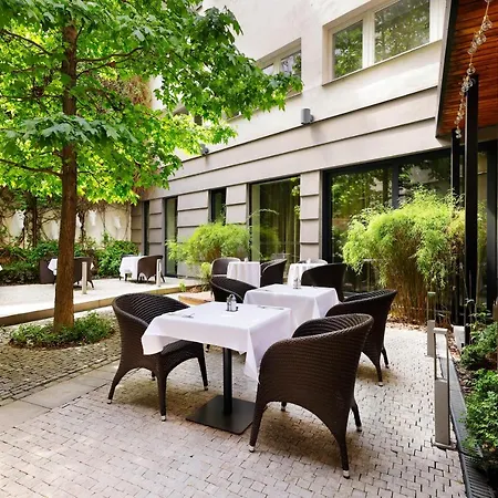 Prokop Square Hotel