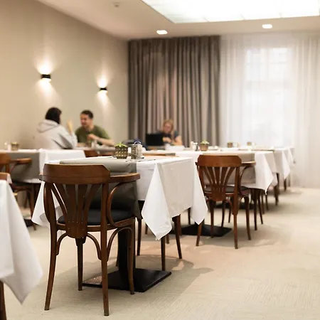 Prokop Square Hotel