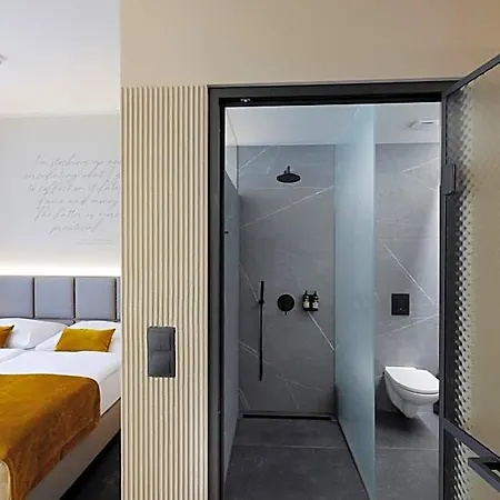 Prokop Square 4* Praga
