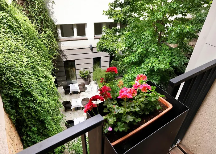 Prokop Square Hotel