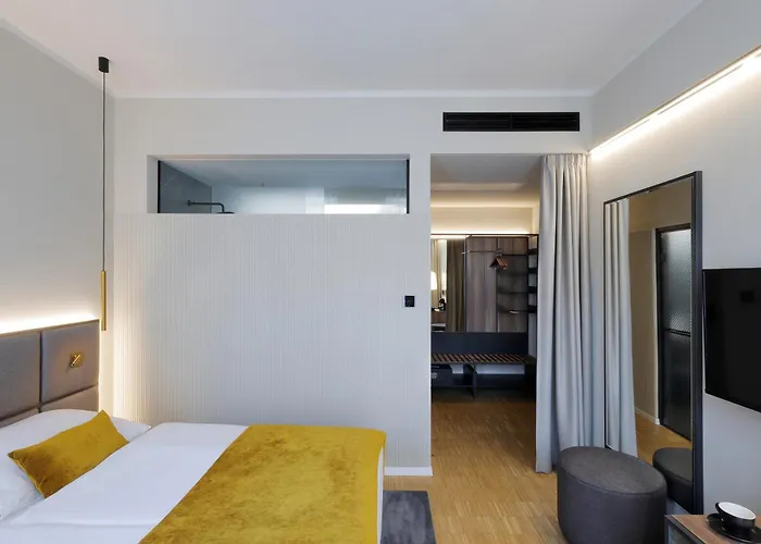 Prokop Square Hotel