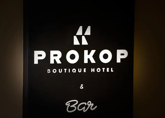 Prokop Square 酒店