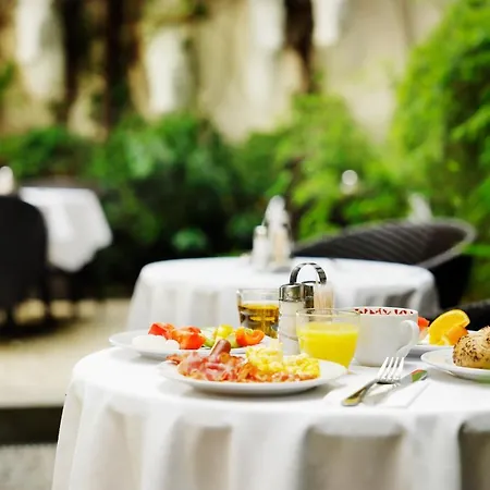 Prokop Square Hotel